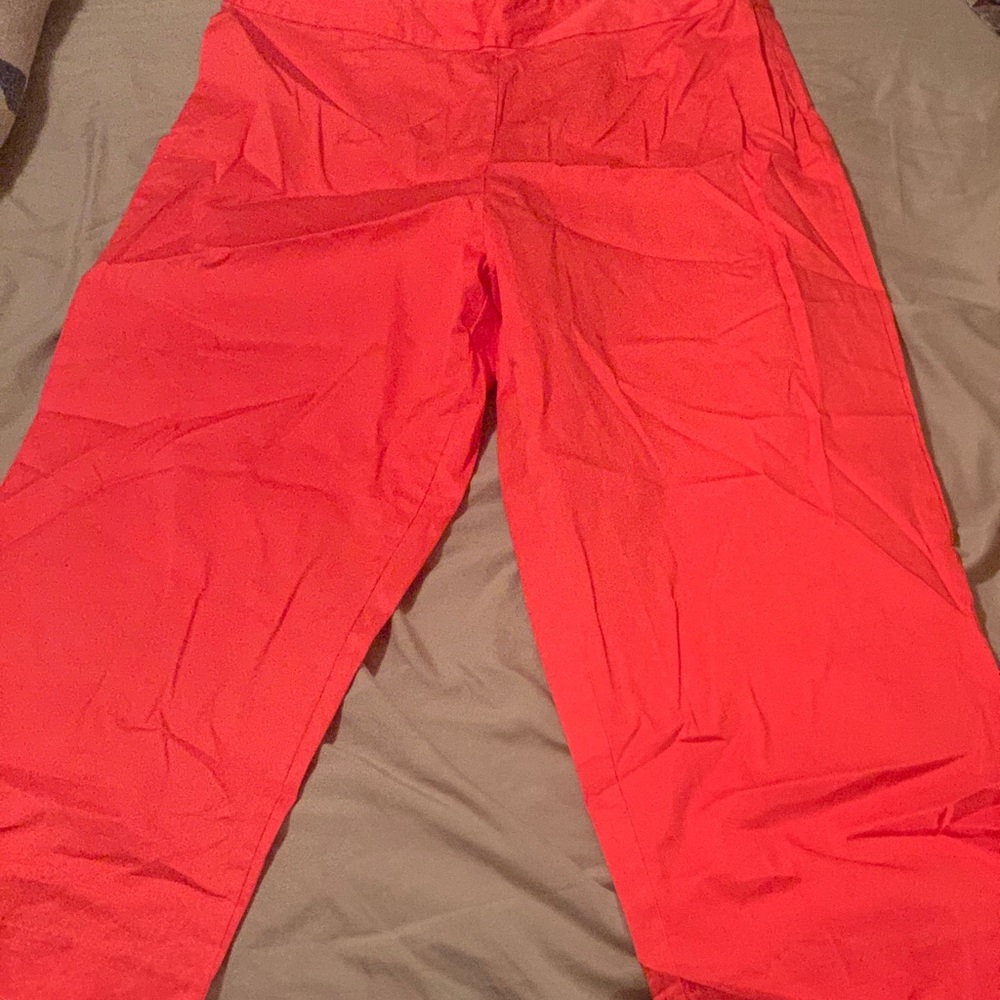 Capri pants